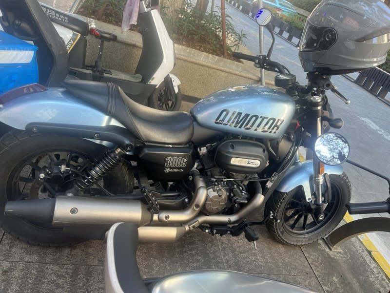 二手QJMOTOR闪300
