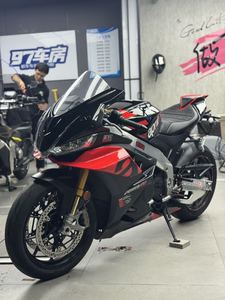 二手阿普利亚RSV4