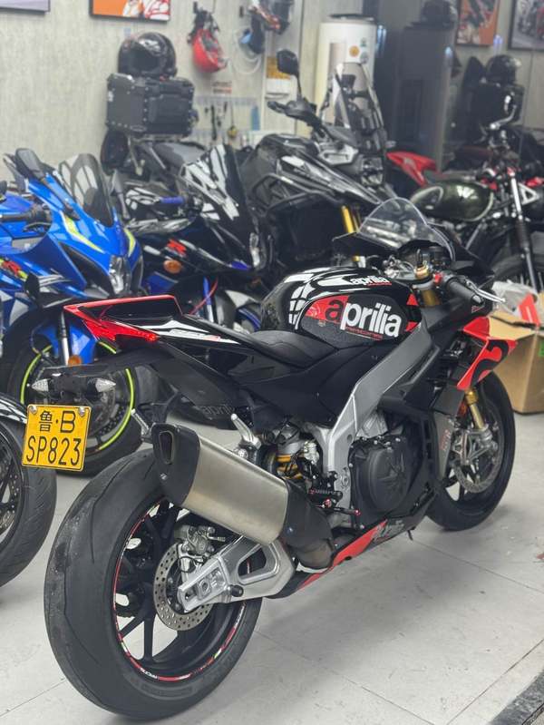 二手阿普利亚RSV4