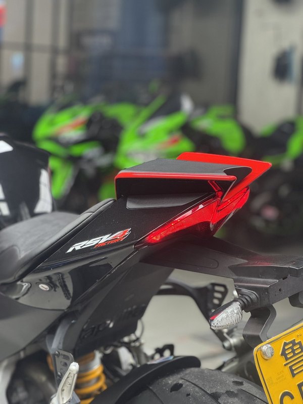 二手阿普利亚RSV4