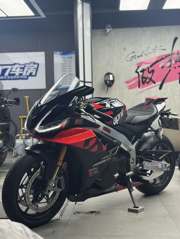 二手阿普利亚RSV4