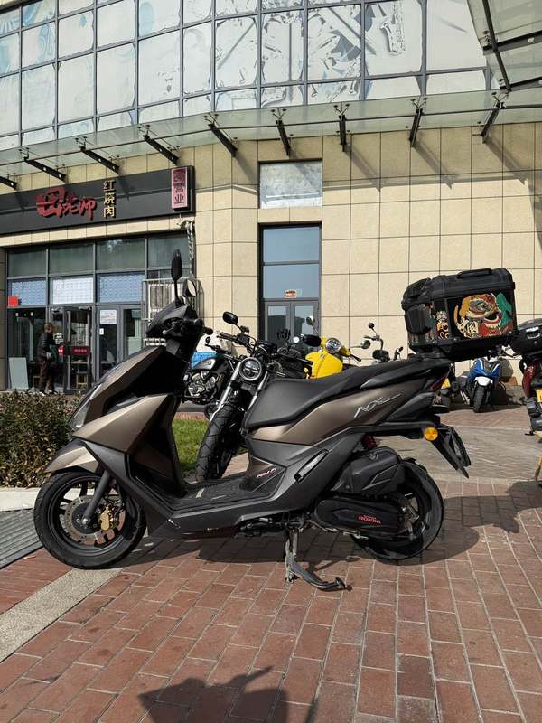 二手五羊本田NX125