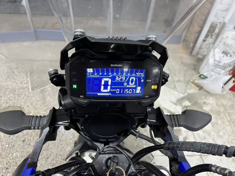 二手豪爵铃木DL250