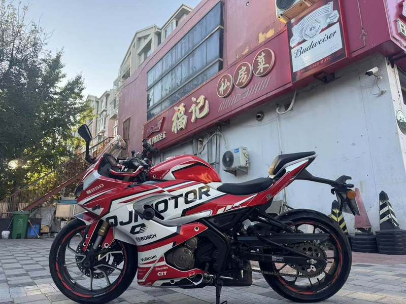 二手QJMOTOR赛250