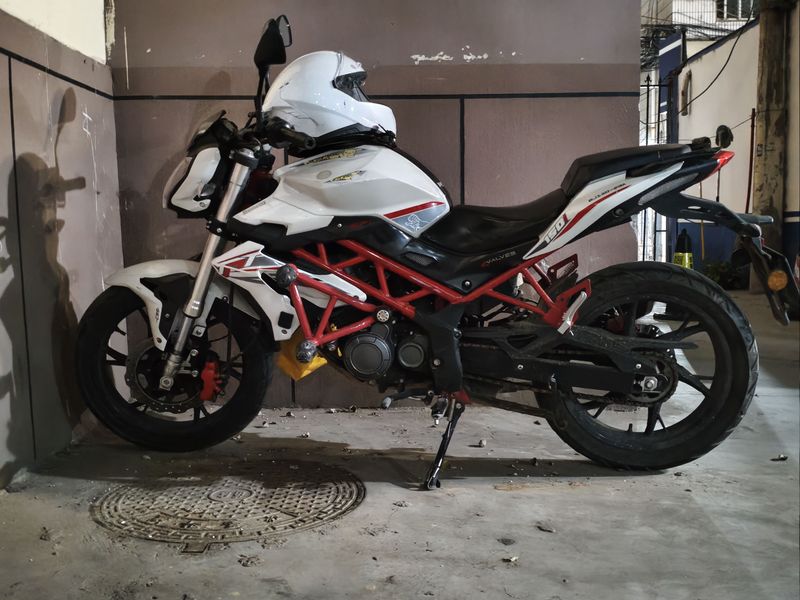 二手贝纳利红宝龙 TNT150i