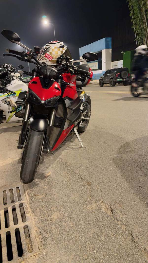 二手杜卡迪Street Fighter V2