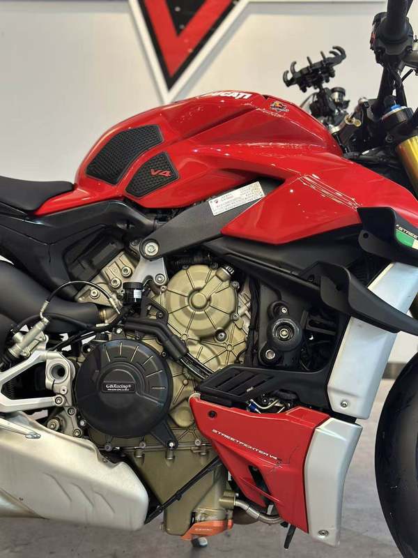 二手杜卡迪Street Fighter V4