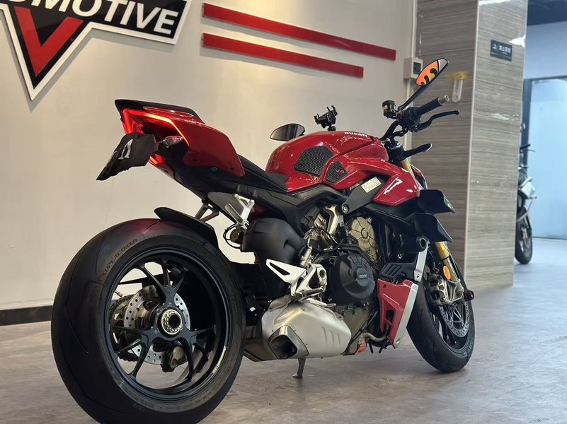 二手杜卡迪Street Fighter V4