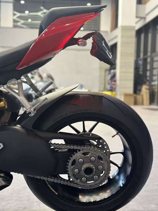 二手杜卡迪Street Fighter V4