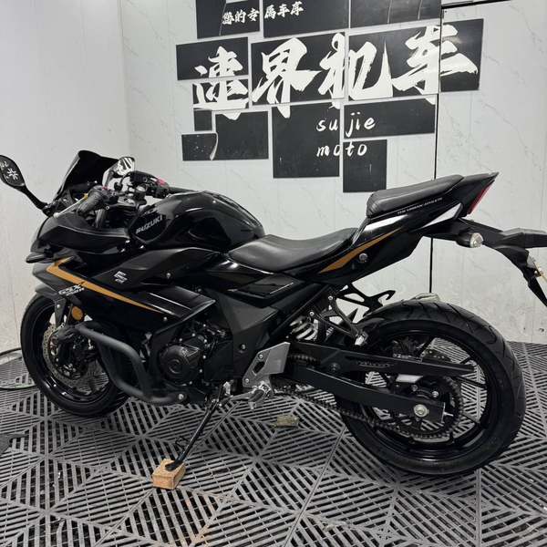 二手豪爵铃木GSX250R