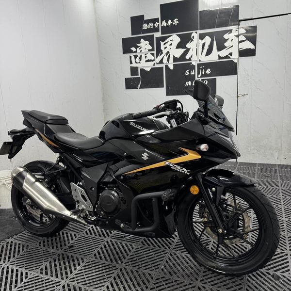 二手豪爵铃木GSX250R