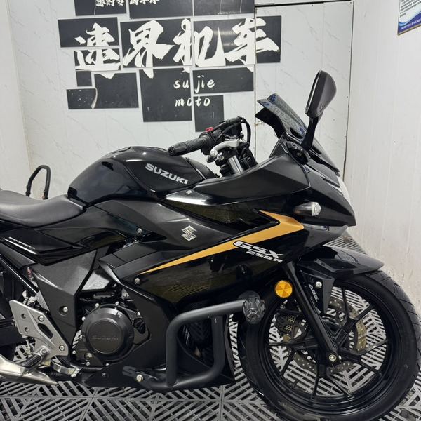 二手豪爵铃木GSX250R