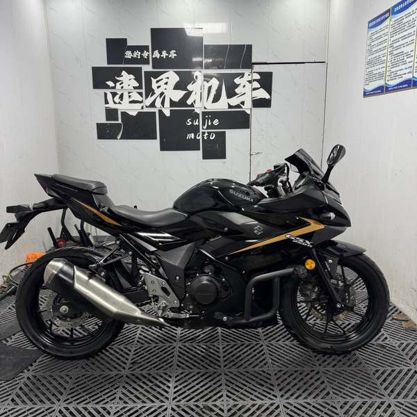 二手豪爵铃木GSX250R