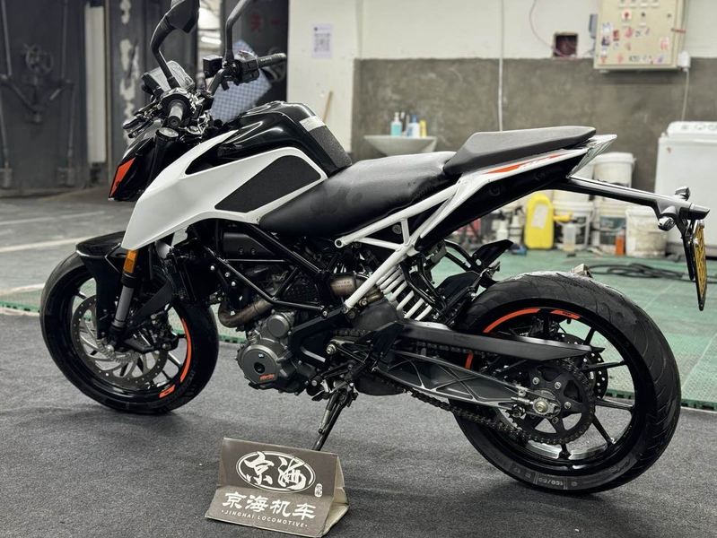 二手KTMR2R390 Duke