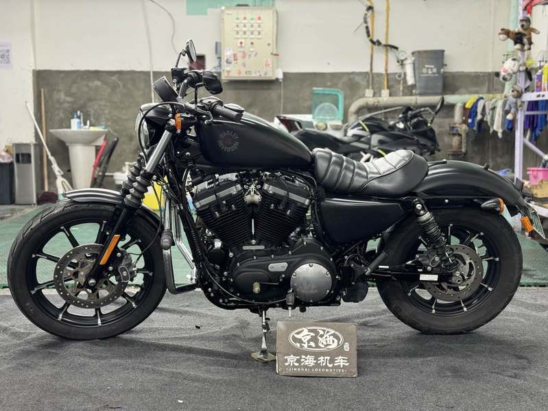 二手哈雷戴维森Iron883 硬汉