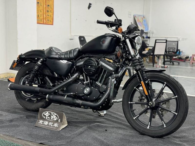 二手哈雷戴维森Iron883 硬汉