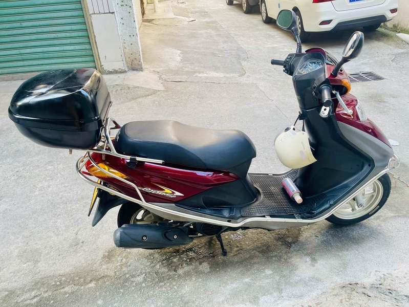 二手五羊本田喜致125