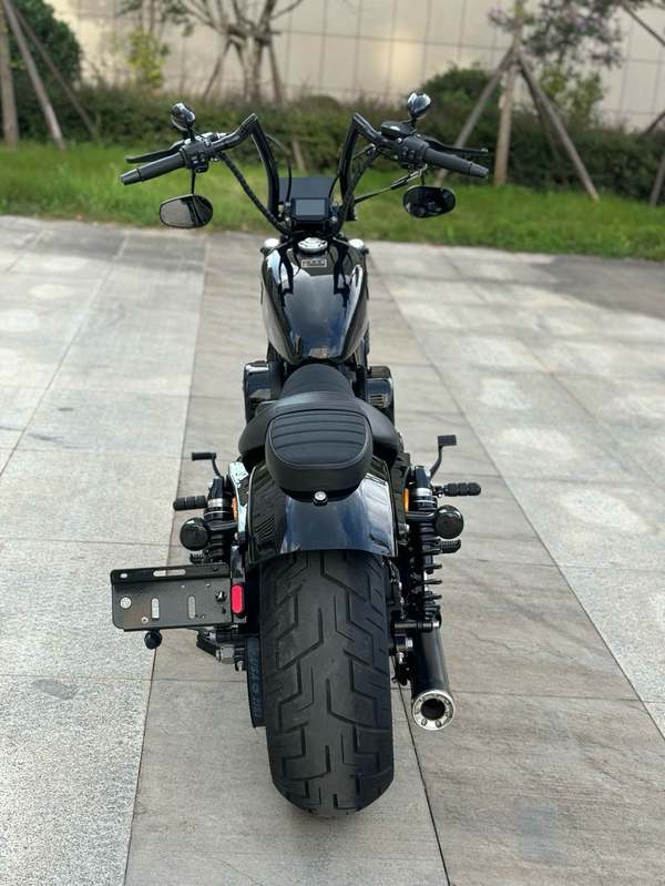 二手香帅硬汉 宽胎