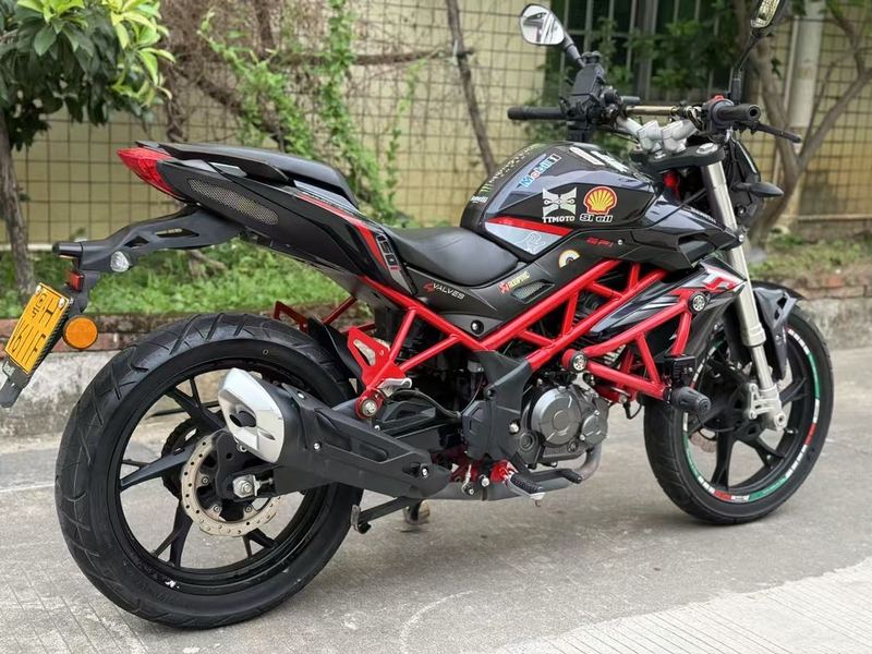 二手贝纳利红宝龙 TNT150i