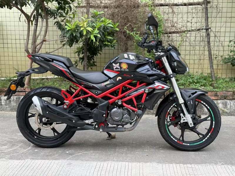 二手贝纳利红宝龙 TNT150i