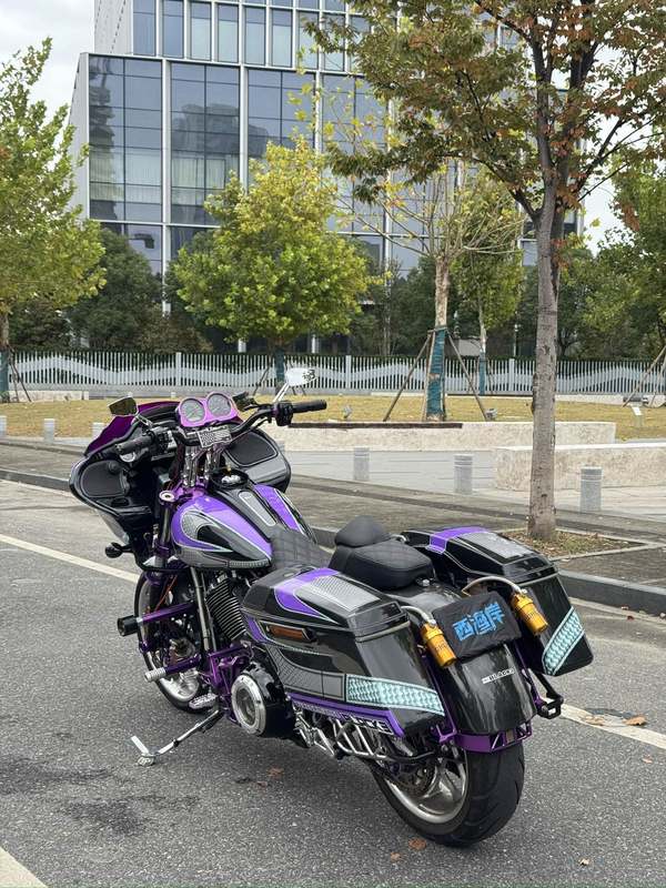 二手哈雷戴维森公路滑翔 Road Glide