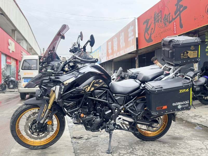 二手贝纳利TRK702