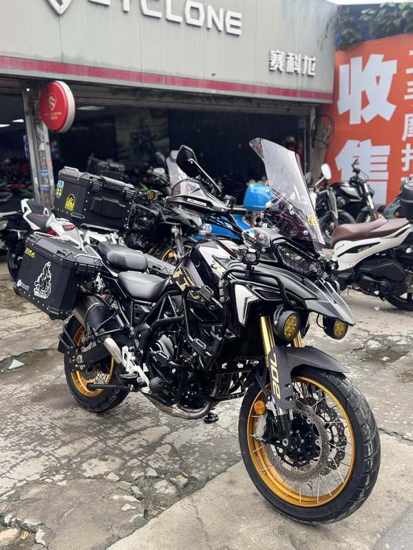 二手贝纳利TRK702