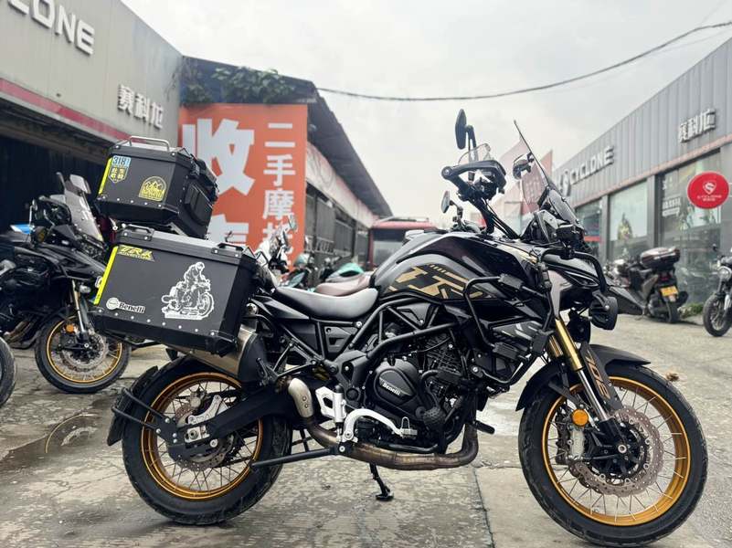 二手贝纳利TRK702