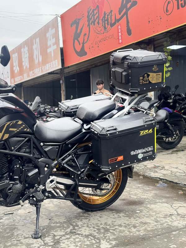 二手贝纳利TRK702