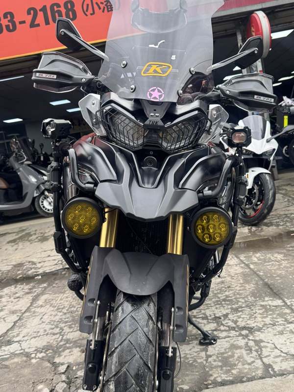 二手贝纳利TRK702