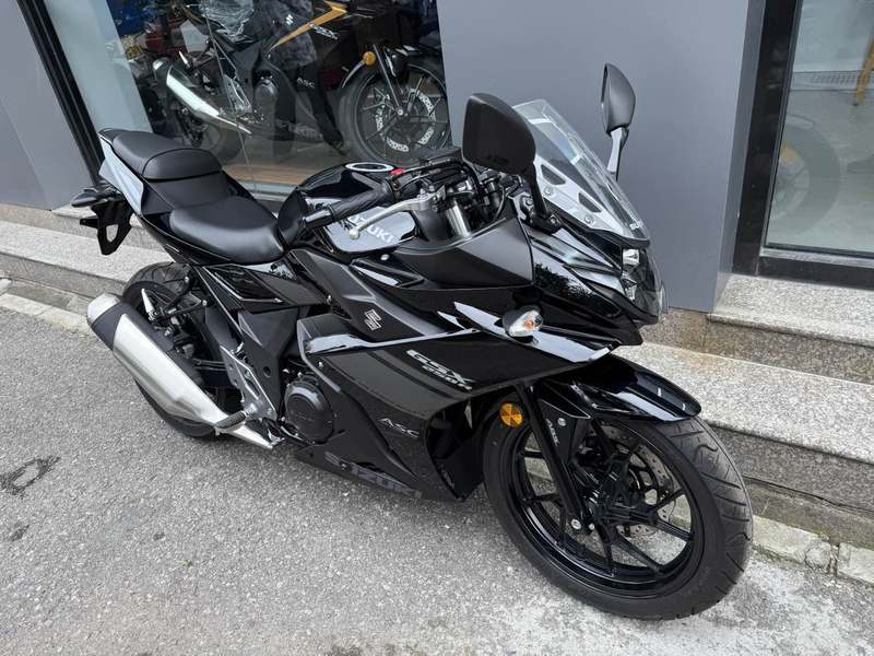 二手豪爵铃木GSX250R