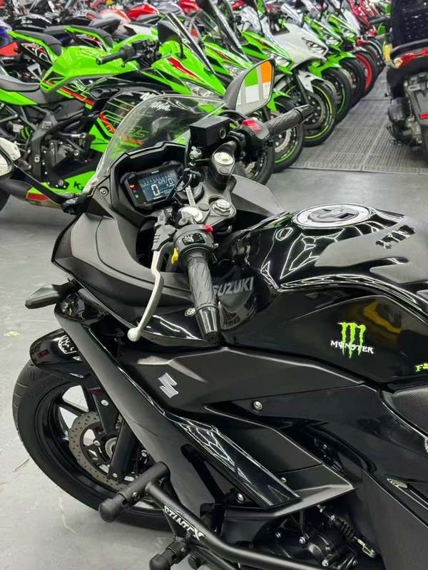 二手豪爵铃木GSX250R