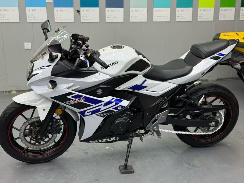 二手豪爵铃木GSX250R