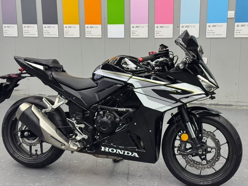 二手本田CBR400R