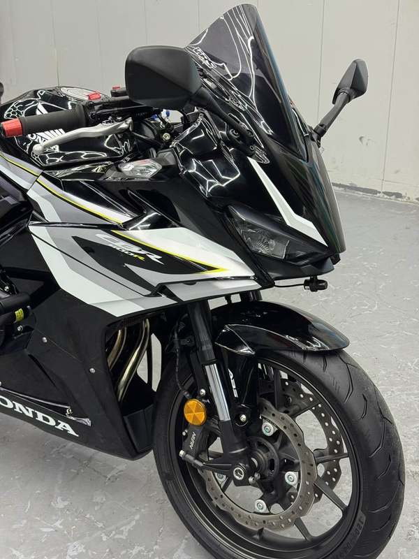 二手本田CBR400R