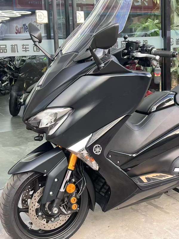 二手雅马哈TMAX