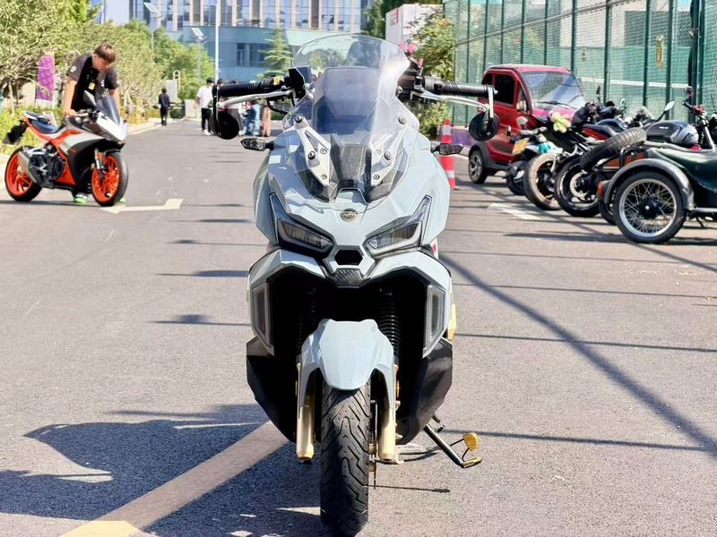 二手三阳哈士奇 Husky ADV150