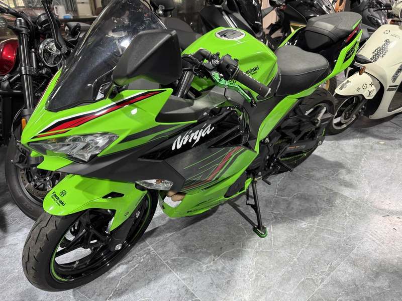 二手川崎Ninja 400