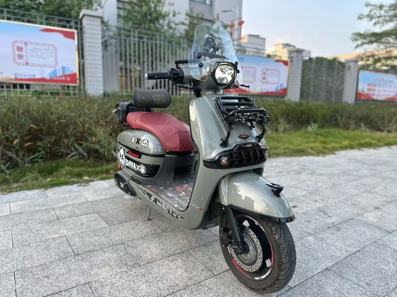 二手维多利亚Sixties 250Si