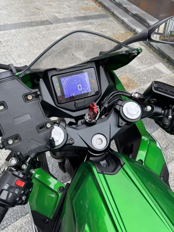 二手贝纳利龙卷风 Tornado 252R