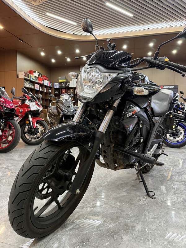 二手济南铃木极客飒 Gixxer 155 NK