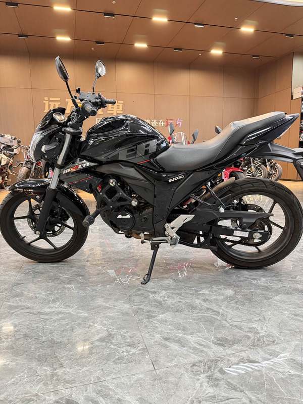 二手济南铃木极客飒 Gixxer 155 NK