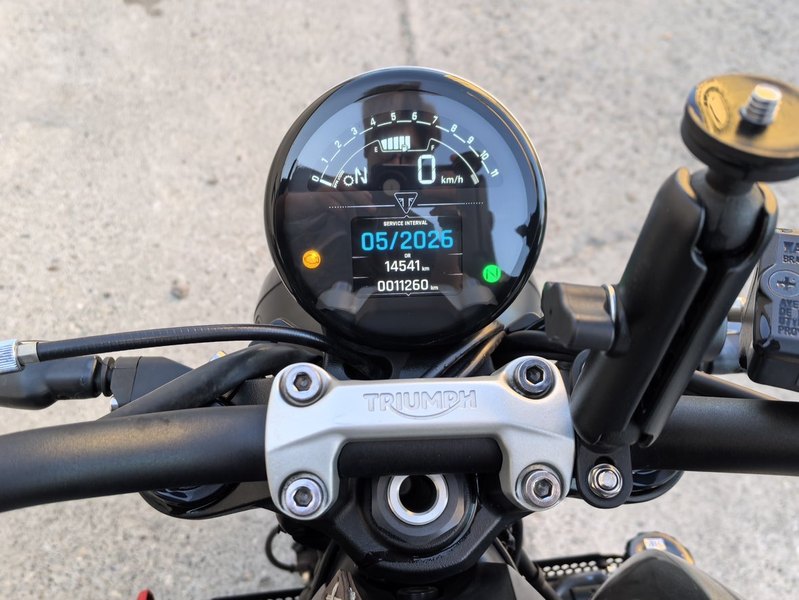 二手凯旋Trident 660