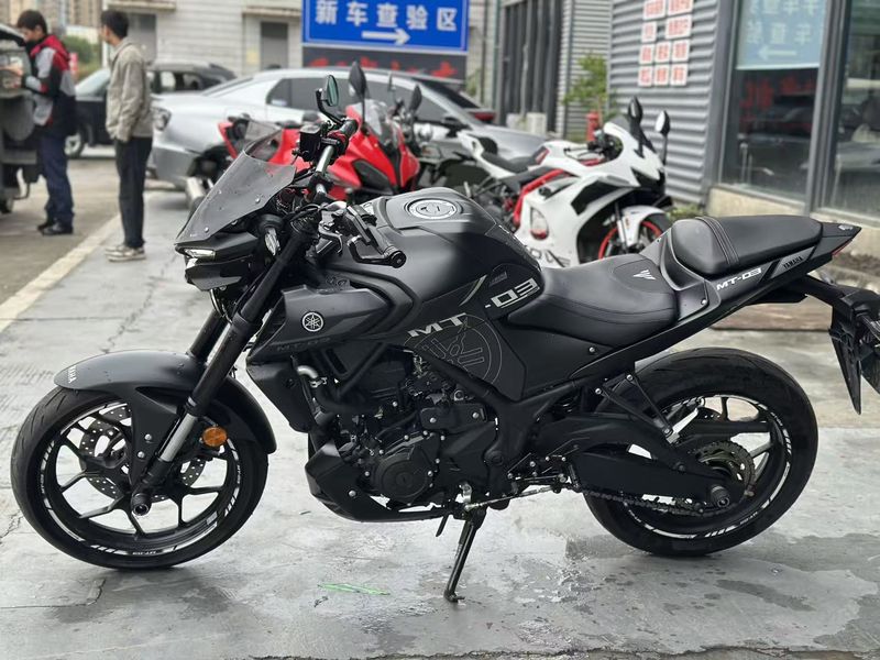 二手雅马哈MT-03