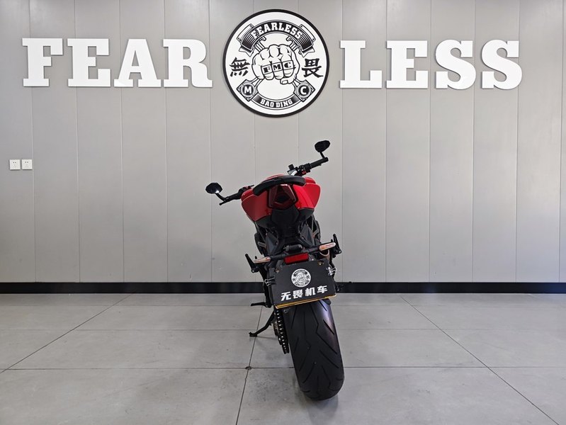 二手奥古斯塔Brutale 800