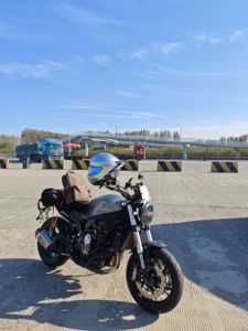 二手贝纳利幼狮 Leoncino 800