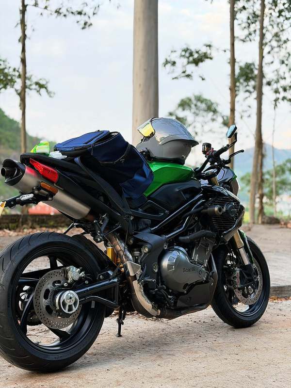 二手贝纳利TNT899