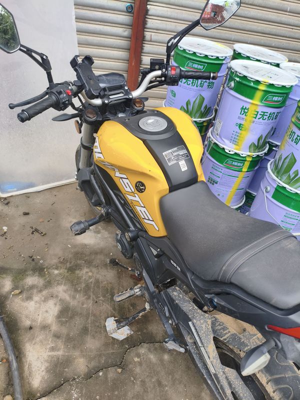 二手银钢小怪兽150