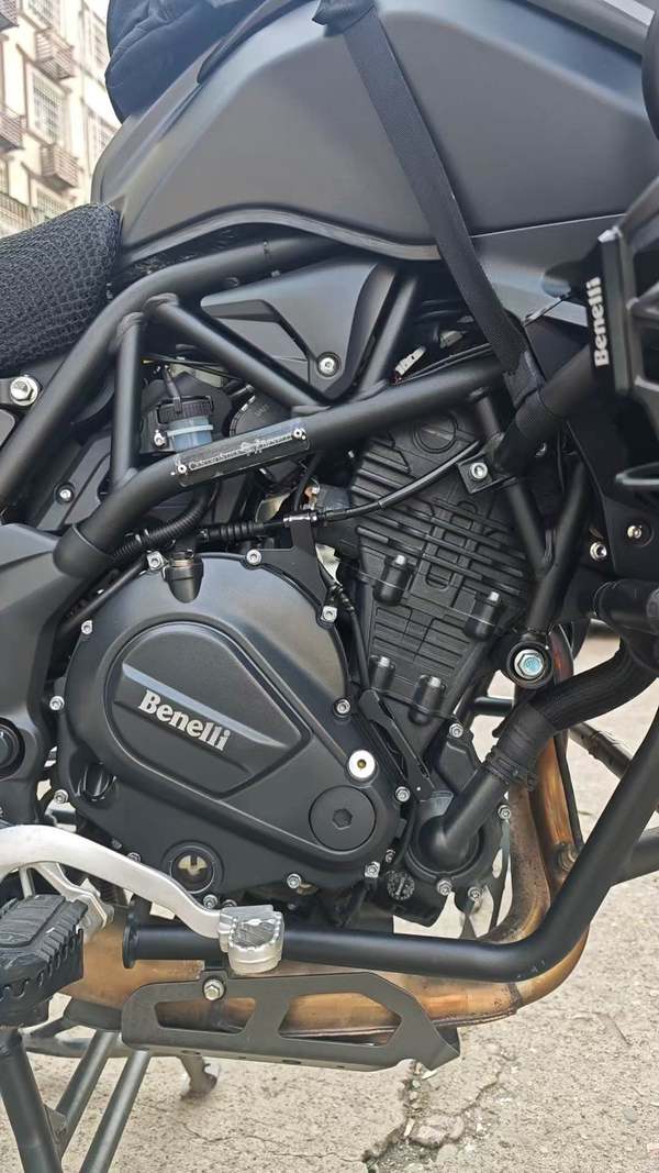 二手贝纳利TRK702