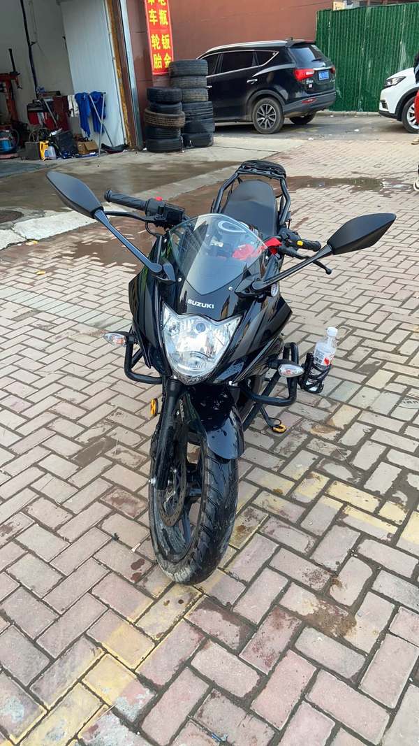 二手济南铃木极客飒 Gixxer 155